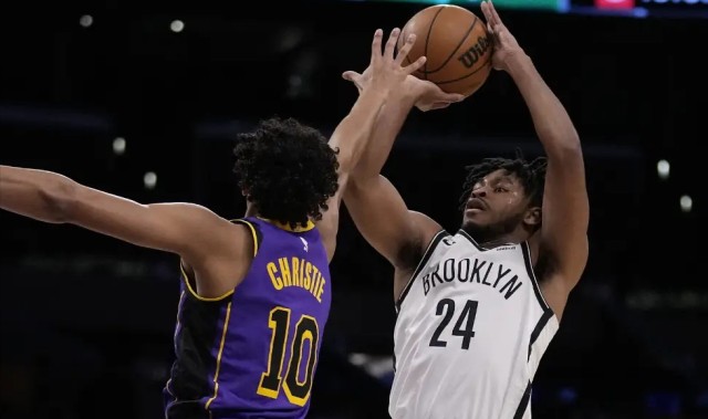 一夜4笔签约达成：小托马斯1年600万签约篮网，20+5前锋签约灰熊