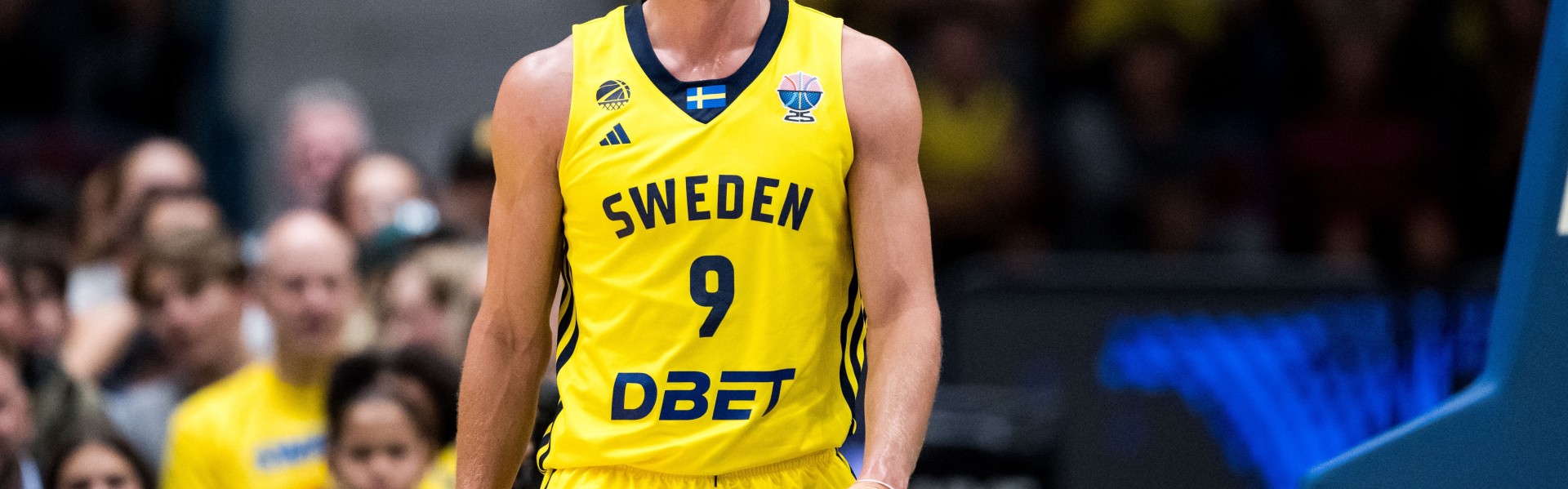 开云体育官网-尽力了！拉松20中10空砍全场最高28分外加7板4助2断1帽